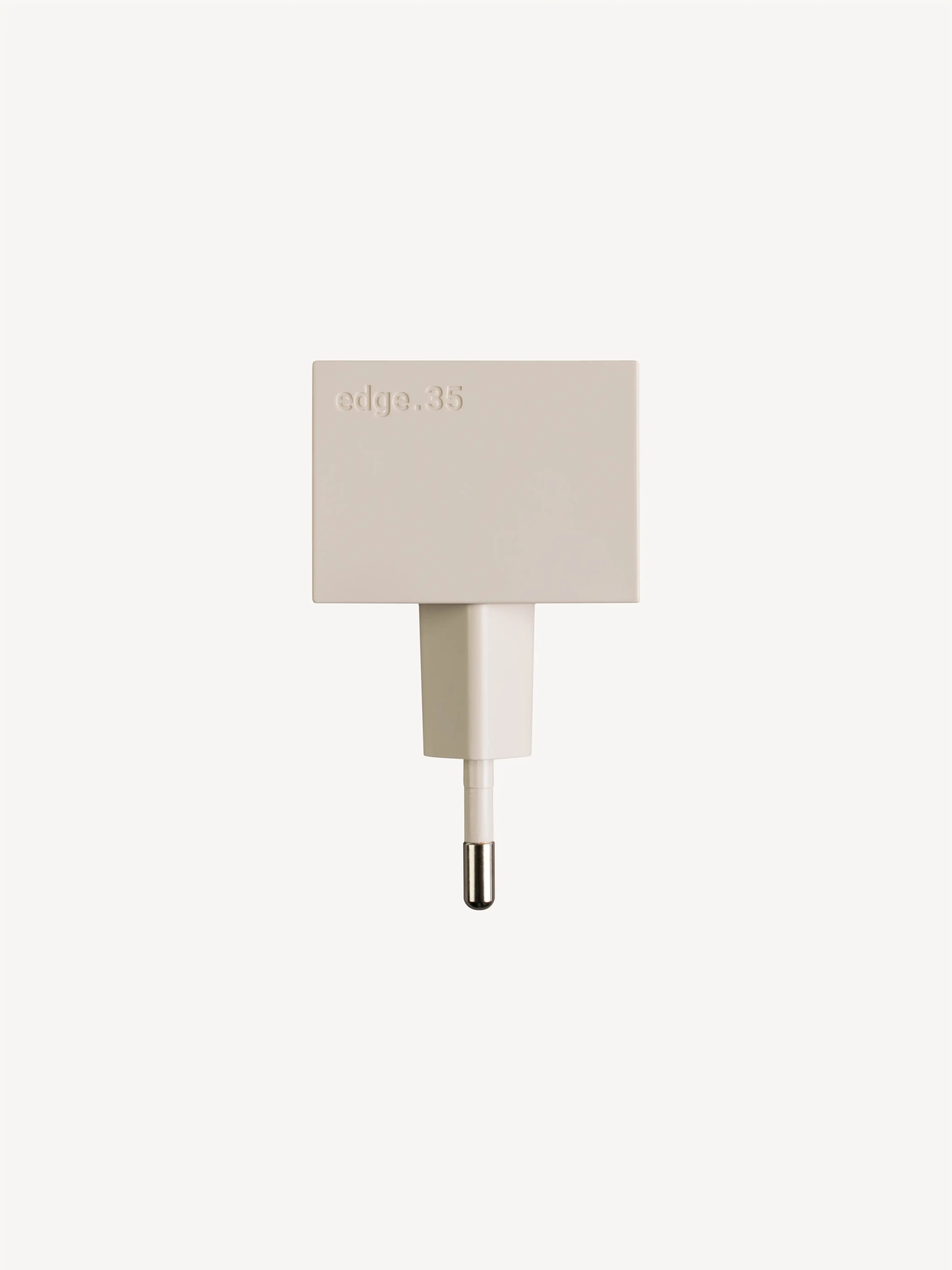 USB-C Ladegerät 35W (Dune) + USB-C Kabel (Autumn)