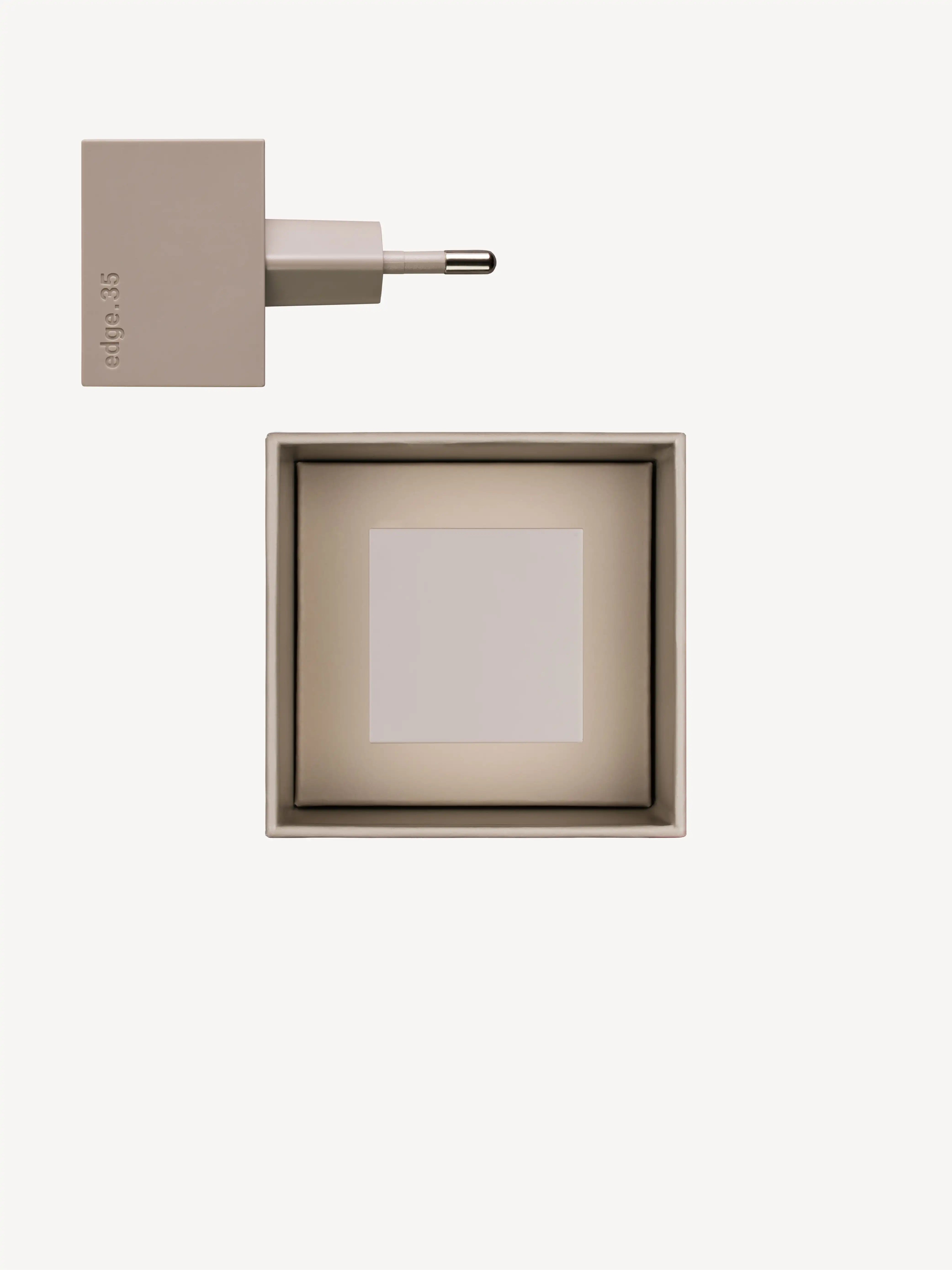 USB-C Ladegerät 35W (Sand) + USB-C Kabel (Dune)