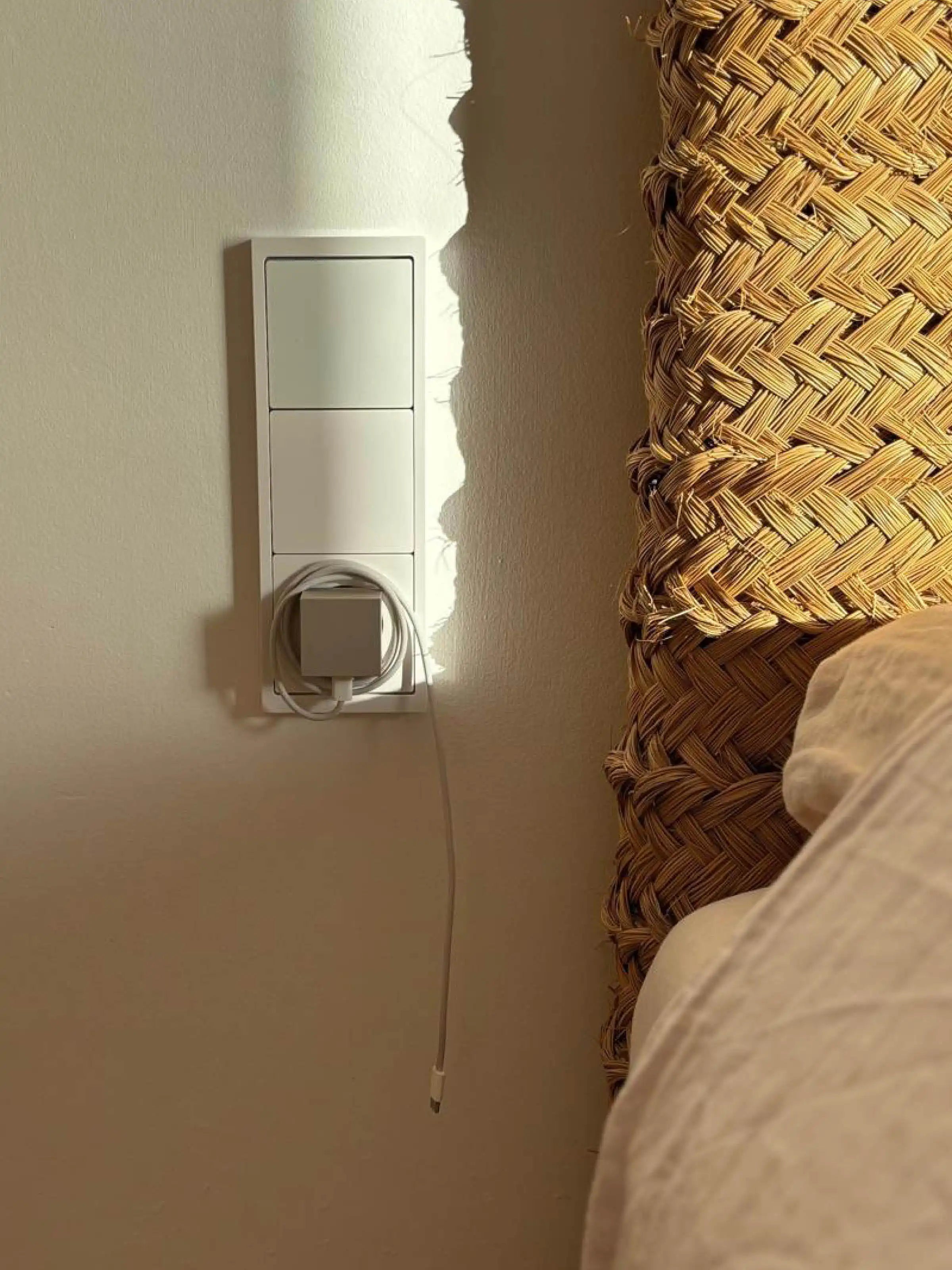 edge.35W USB-C-Ladegerät. Farbe: Sand