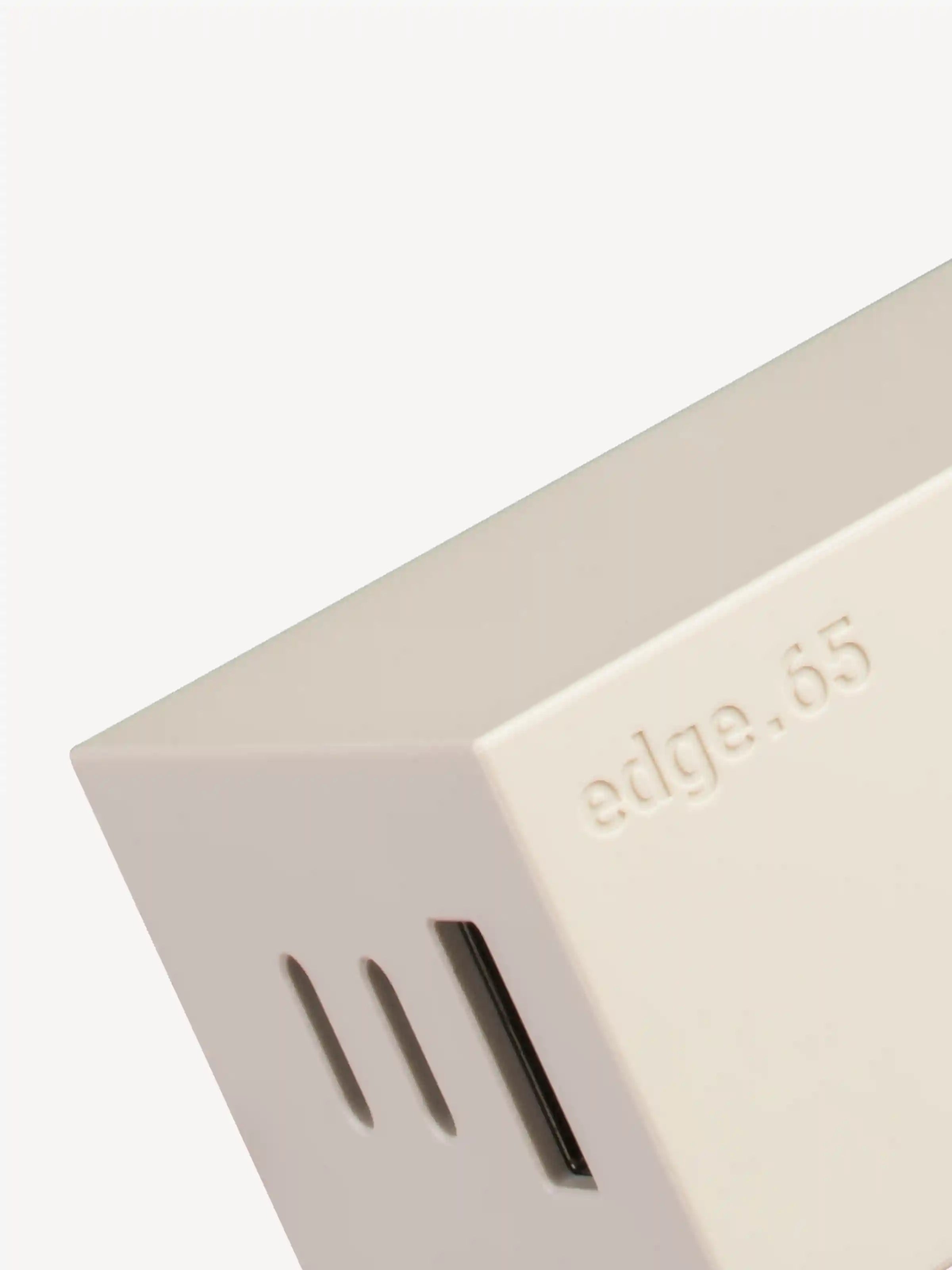 edge.65 (65 Watt) USB Ladegerät. Farbe: Dune