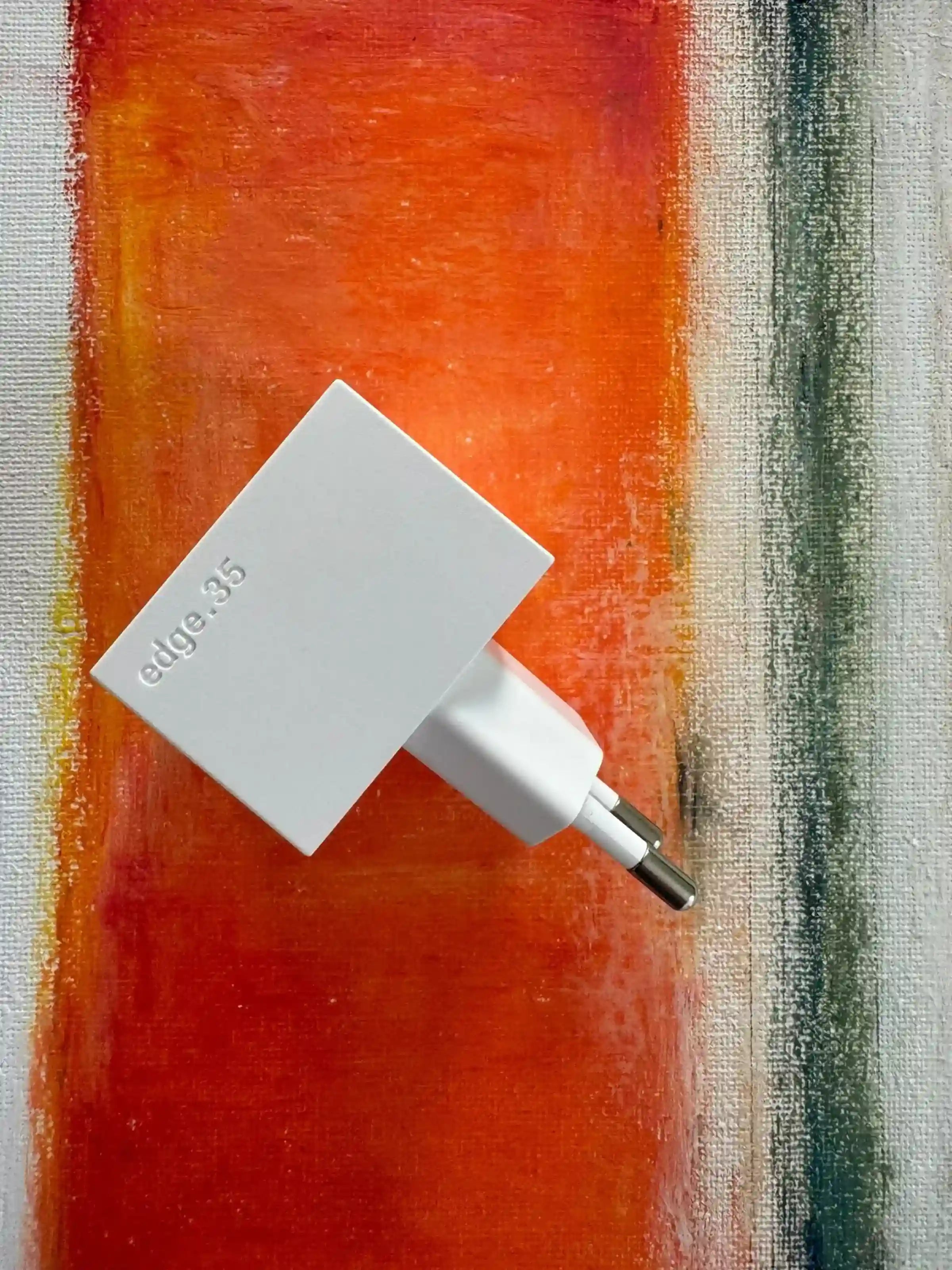 USB-C Ladegerät 35W (White) + USB-C Kabel (Autumn)