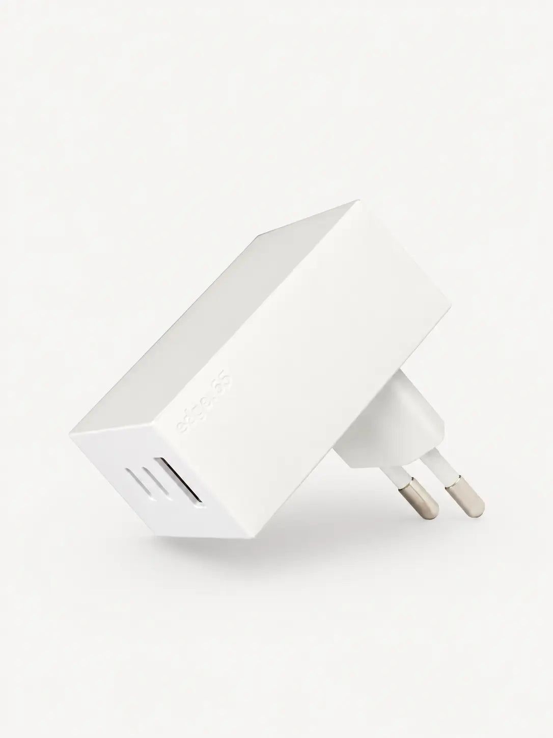 edge.65 (65 Watt) USB Ladegerät. Farbe: White